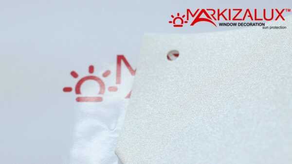 Рулонная штора с металлизированной тканью